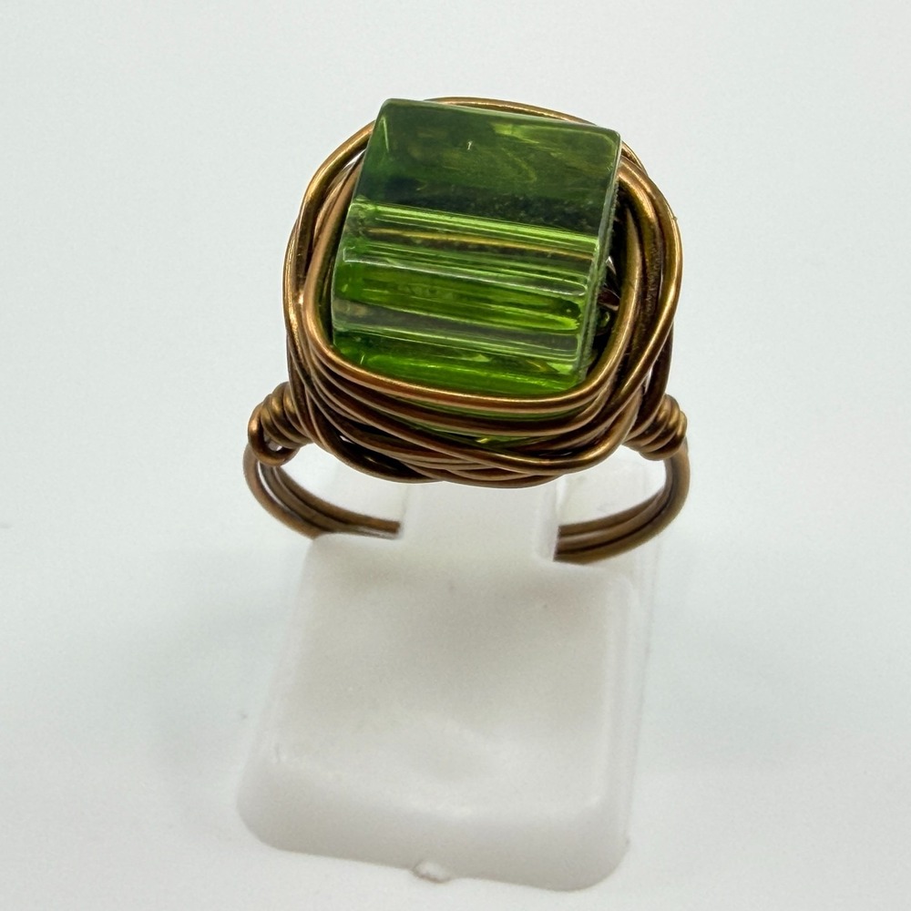 Vintage Y2K Green Lucite Cube Wire Wrapped Ring Bronze Tone Boho Statement